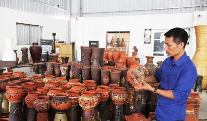 Người giữ lửa cho làng gốm Phù Lãng Bắc Ninh