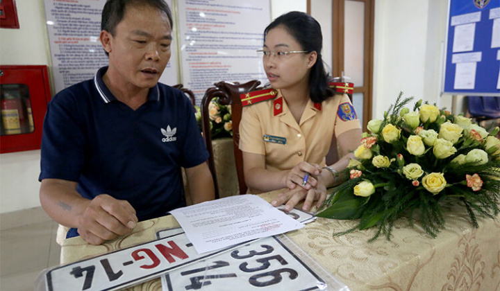 Năm 2020 khi sang tên, đổi chủ xe người dân chỉ cần ghi mã số định danh