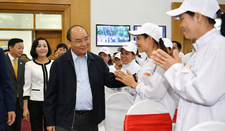 Thủ tướng thăm Công ty thực phẩm xuất khẩu Đồng Giao, Ninh Bình