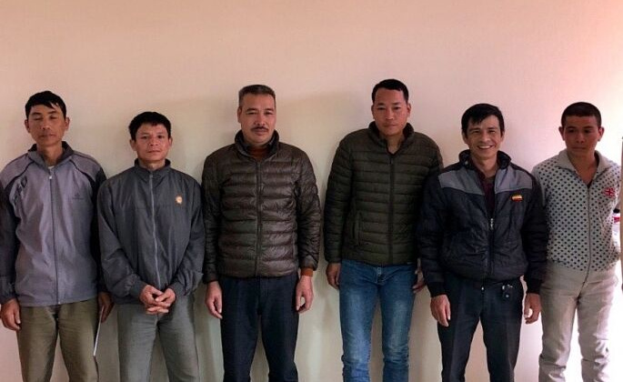 Xử lý 6 đối tượng chèo kéo khách đi chùa Hương