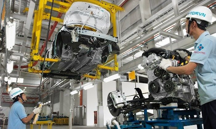 Bộ Tài chính đề xuất giảm giá tính thuế TTĐB với ô tô nội 