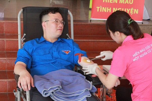 Liên cơ sở Đoàn khu vực Nội Bài ra quân Tháng Thanh niên 2019