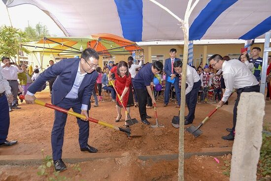 Hyundai Thành Công khánh thành điểm trường tiểu học tại Nghệ An