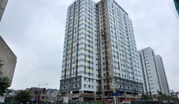 Hà Nội: Bé trai rơi từ ban công chung cư xuống đất tử vong