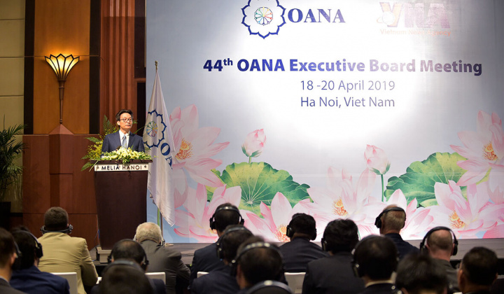 Phó Thủ tướng nói về vấn đề sống còn của báo chí hiện đại