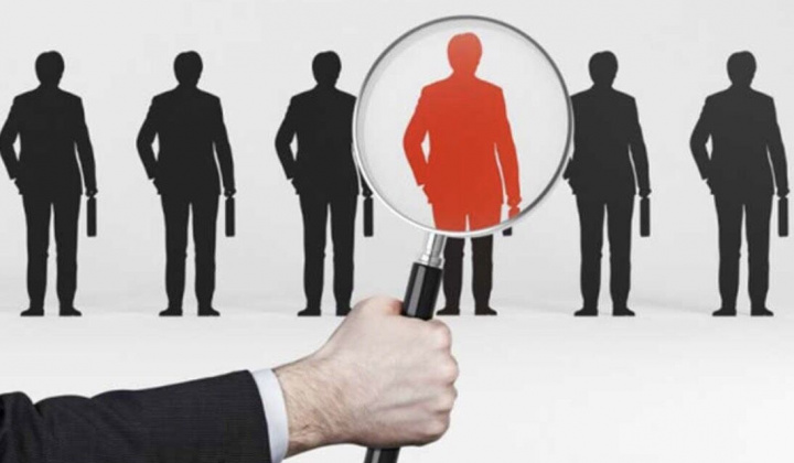 Lạm nghĩ trọng dụng hiền tài