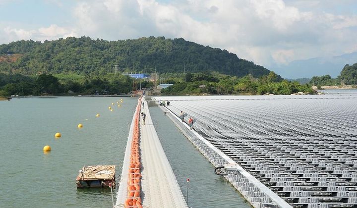 Nỗ lực đưa các dự án điện mặt trời vào vận hành trước 30-6