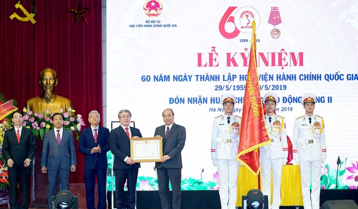 Thủ tướng: Học viện HCQG phải xây dựng theo hướng học viện điện tử