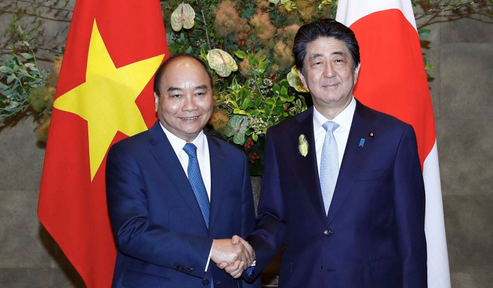 Thủ tướng Nguyễn Xuân Phúc hội đàm với Thủ tướng Nhật Bản Abe Shinzo