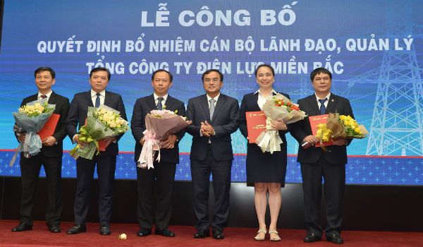 TCBC EVNNPC: Quyết định bổ nhiệm nhiều cán bộ lãnh đạo chủ chốt