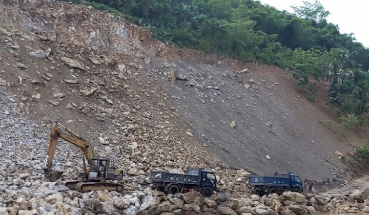 Quan Sơn – Thanh Hóa: Doanh nghiệp xây dựng đã nhanh chóng khơi thông dòng chảy sông Lò