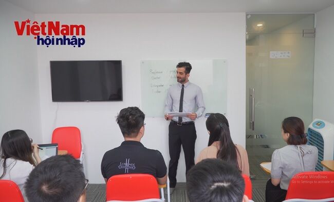 Jaxtina English Center - Tiên phong đào tạo tiếng Anh giỏi toàn diện