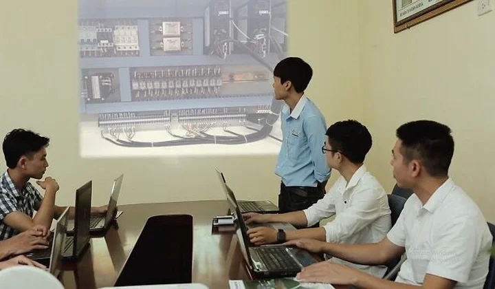 EMC tự hào là đơn vị tiên phong đưa công nghệ tự động CNC về Việt Nam