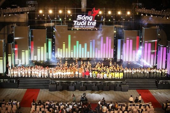 Sun World Danang Wonders 'bùng cháy' trong đêm Chung kết Flashmob 2019 - 'Sóng tuổi trẻ'