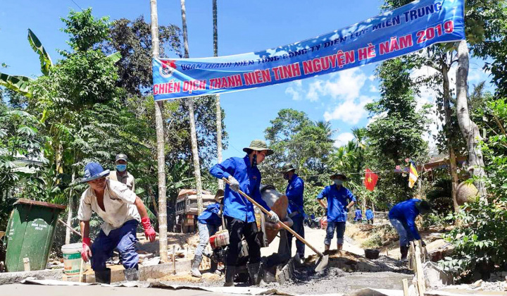 Đoàn TNCS Hồ Chí Minh EVN CPC: Tham gia xây dựng Nông thôn mới