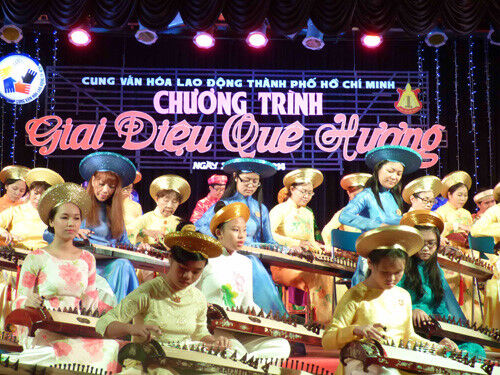 Bản sắc Việt Nam trong thế giới phẳng