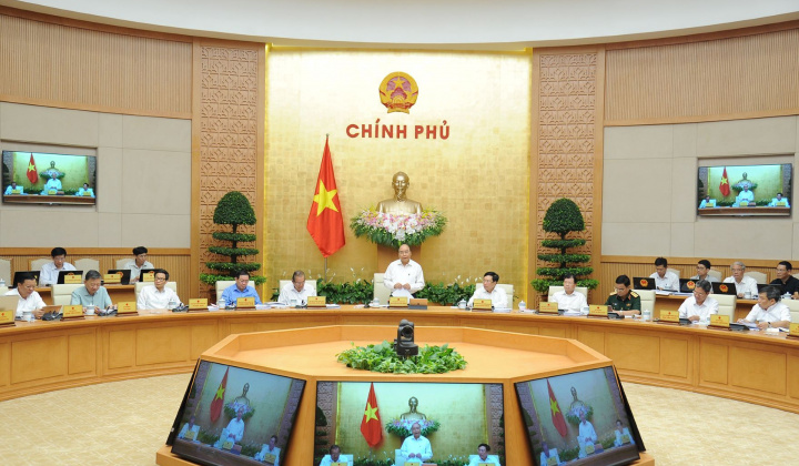 Thủ tướng chủ trì họp Chính phủ chuyên đề xây dựng pháp luật