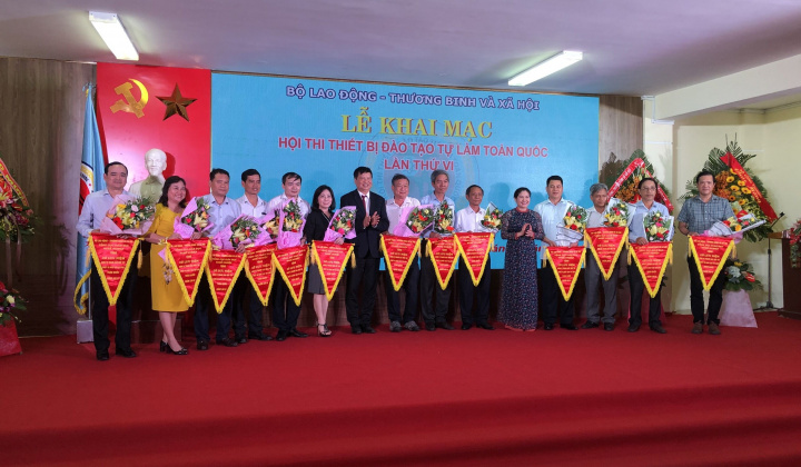 Thừa Thiên Huế: Hội thi thiết bị  đào tạo tự làm toàn quốc 2019
