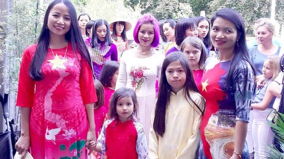 Mang Việt Nam đến gần với thế giới