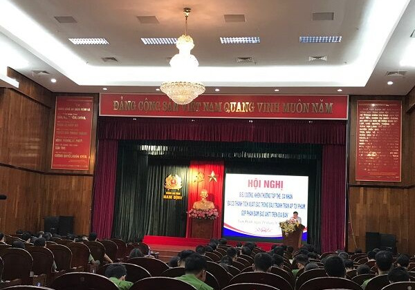 Nam Định: Khen thưởng cho các tập thể, cá nhân có thành tích xuất sắc trong tấn công, trấn áp tội phạm