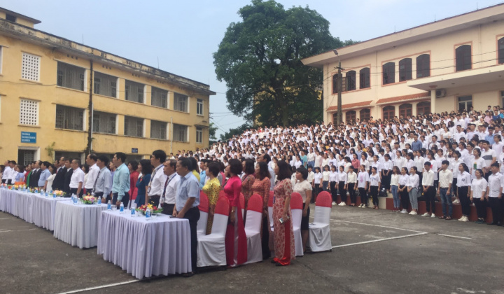 Trường Đại học Y- Dược Thái Nguyên khai giảng năm học mới