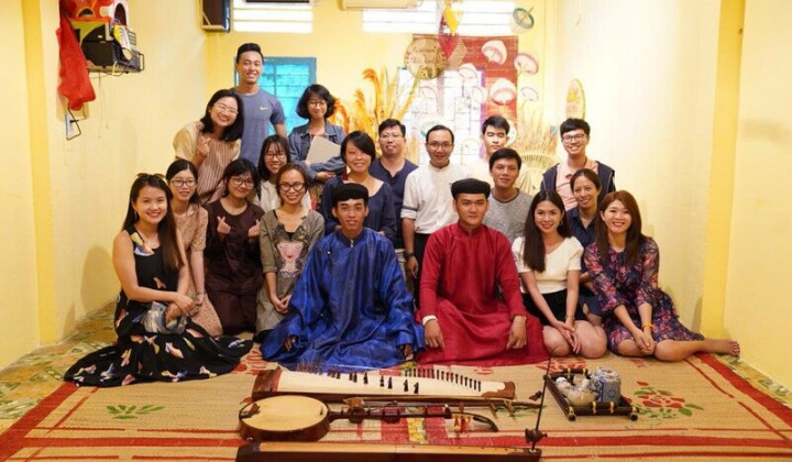 Người trẻ lưu giữ văn hóa Việt xưa