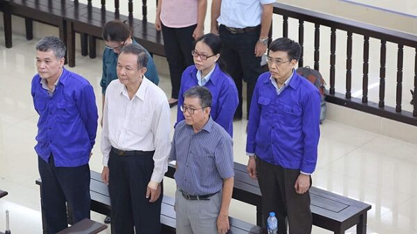 Nguyên lãnh đạo BHXH Việt Nam bị tuyên phạt từ 6 đến 14 năm tù