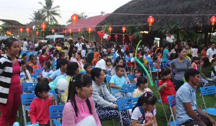Nhà hàng "Mekong Taste":  Tổ chức "Vui hội trăng rằm" cho trẻ em có hoàn cảnh khó khăn