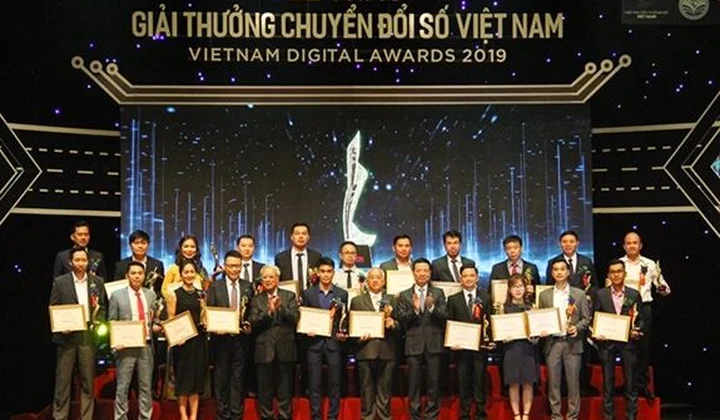 Hệ sinh thái y tế VNPT nhận Giải thưởng Chuyển đổi số Việt Nam 2019
