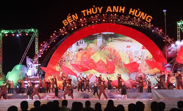 Xúc động chương trình nghệ thuật “Bến Thủy anh hùng”