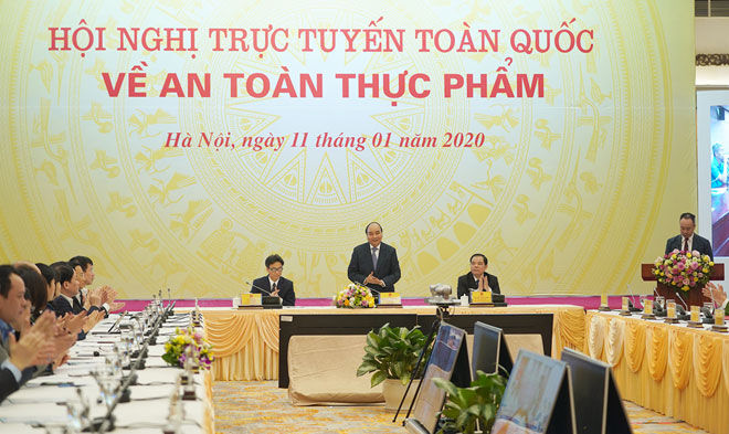Thủ tướng chủ trì hội nghị trực tuyến toàn quốc về an toàn thực phẩm