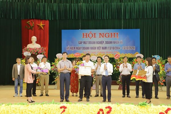 Yên Mỹ (Hưng Yên): Kỷ niệm 16 năm ngày Doanh nhân Việt Nam
