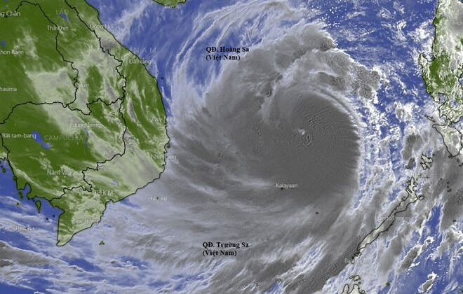 Thành lập Ban Chỉ đạo tiền phương ứng phó bão số 9