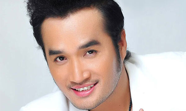 Nghệ sĩ ưu tú Hoàng Nhất: Cháy hết mình với ngọn lửa nghệ thuật