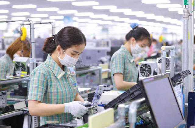 Xuất siêu kỷ lục, hàng chục mặt hàng vượt mốc 1 tỷ USD