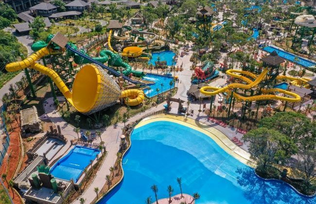 Aquatopia: Hành trình chất đến từng giây ở Công viên nước hàng đầu Châu Á