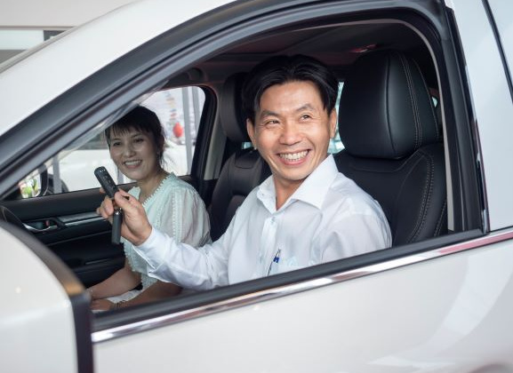 “Mua ống nhựa Hoa Sen – Trúng ô tô Mazda CX-5”