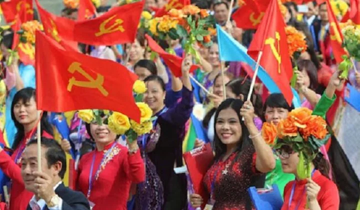 Niềm vui và tự hào tuổi 90