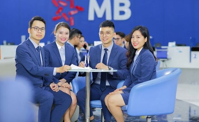 MB tung đồng cam cộng khổ cùng doanh nghiệp SME thông qua gói tín dụng 10.000 tỷ