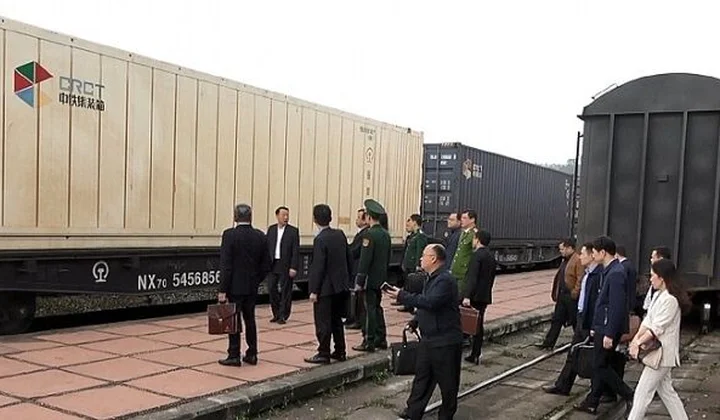 Xuất khẩu nông sản qua ga đường sắt Đồng Đăng