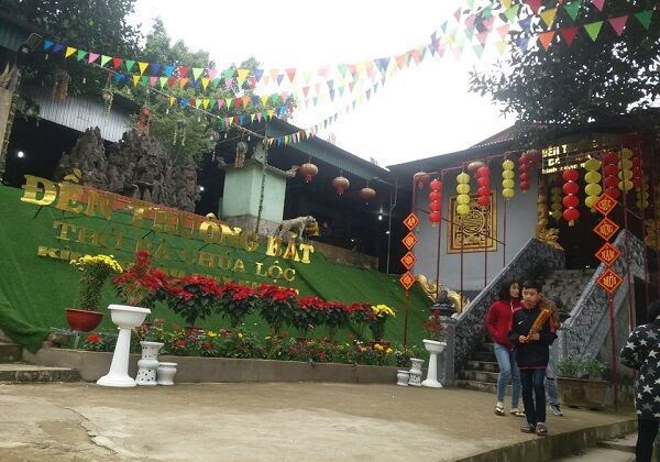 Về chốn linh thiêng những ngày đầu năm, một nét đẹp văn hóa có từ ngàn xưa