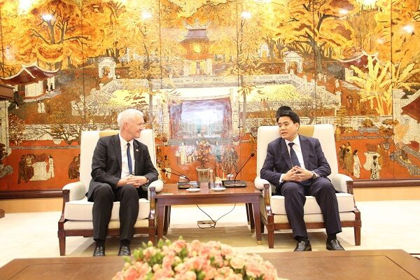 Hà Nội tăng cường hợp tác với các địa phương Thụy Sỹ