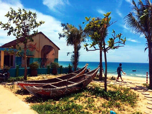 Làng nghề mắm Tam Thanh: Chuyển mình cùng bích họa