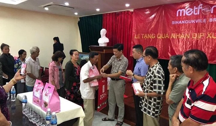 Tổng Lãnh sự quán tại Preah Sihanouk (Campuchia) đồng hành với Việt kiều trong dịch Covid-19