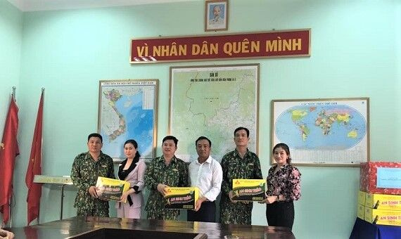 Gia Lai: Những món quà ý nghĩa đến với vùng biên giới trong cuộc chiến chống dịch Covid-19