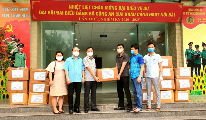 Nhiều tổ chức, cá nhân doanh nghiệp đồng hành ủng hộ phòng, chống dịch Covid-19