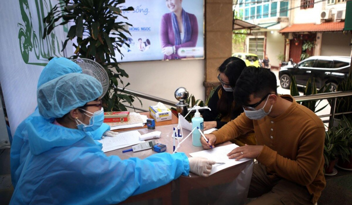 Kiểm tra nhanh sức khỏe qua quét mã QR trên ứng dụng NCOVI