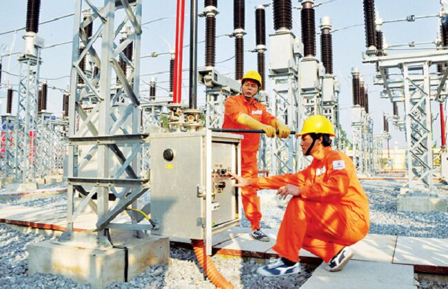 Bộ Công Thương đề xuất giảm giá điện 10%
