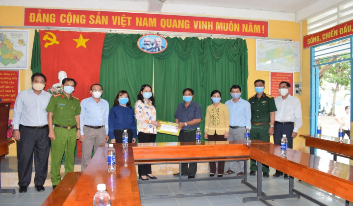 An Giang: Bí thư Tỉnh ủy thăm và động viên lực lượng phòng, chống dịch COVID-19 trên địa bàn tỉnh