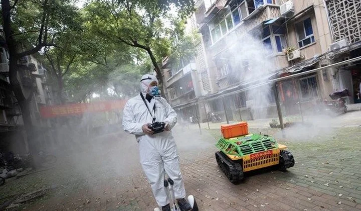 Robot chính là người hùng trong cuộc chiến chống đại dịch COVID-19